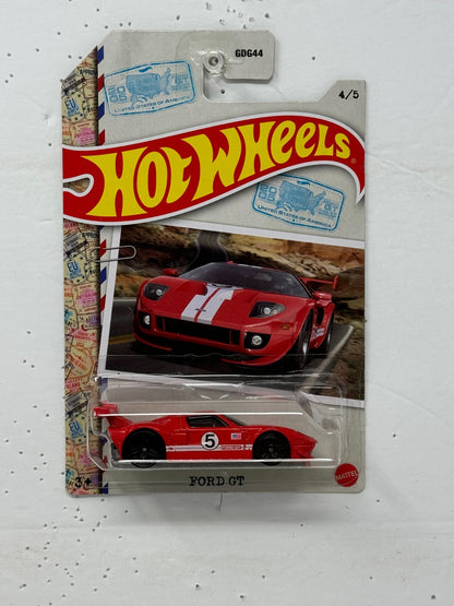 Hot Wheels World Class Racers Ford GT 1:64 Diecast