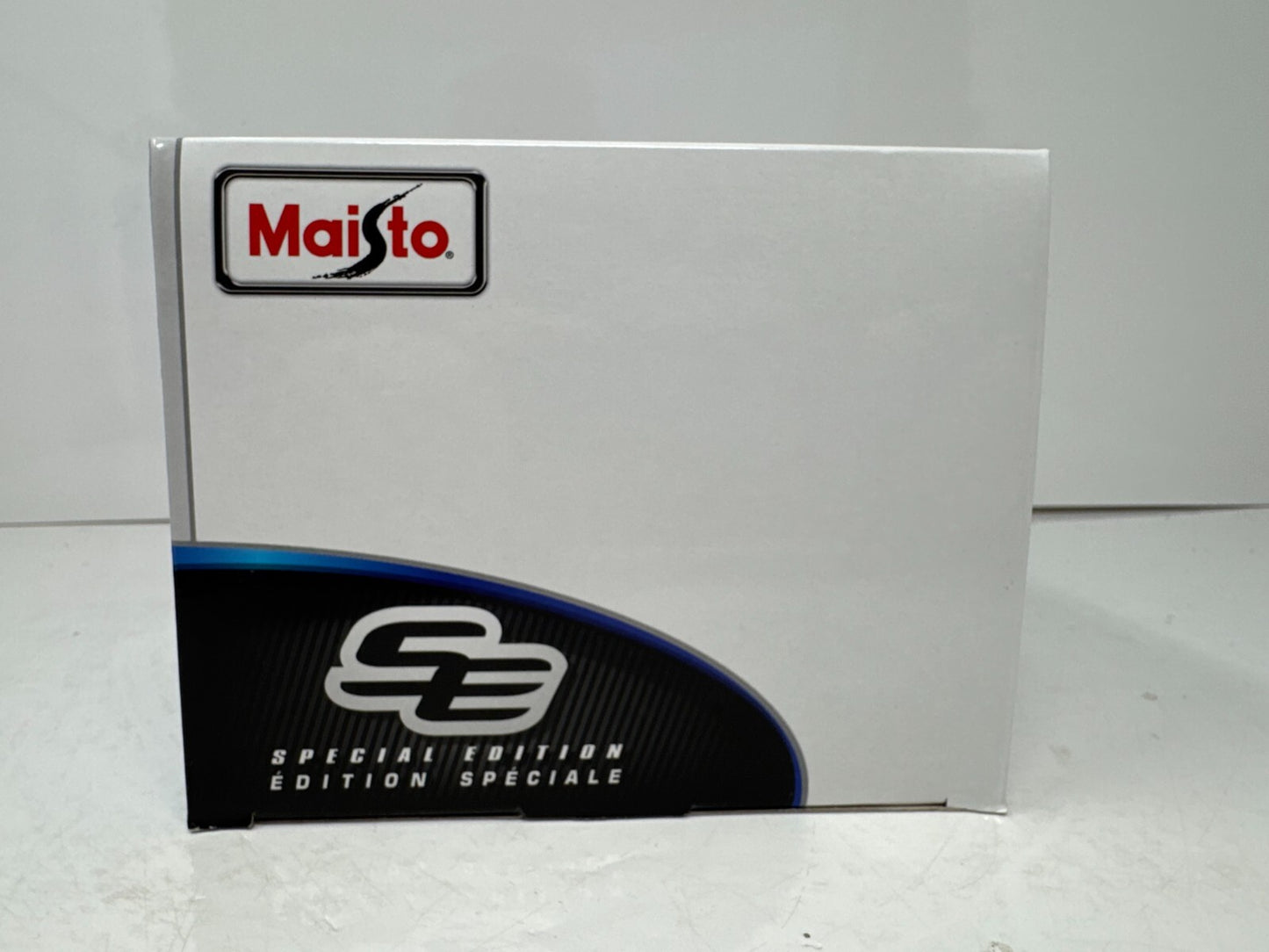 Maisto Lamborghini Sian FKP 37 Special Edition 1:18 Diecast