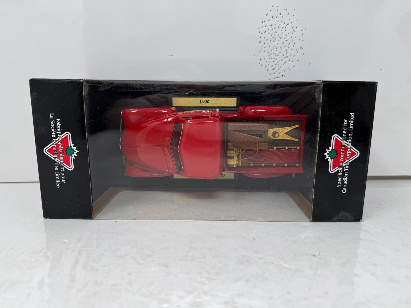 Liberty Classics Canadian Tire 1952 Chevrolet 3100 Pickup 1:24 Diecast Bank