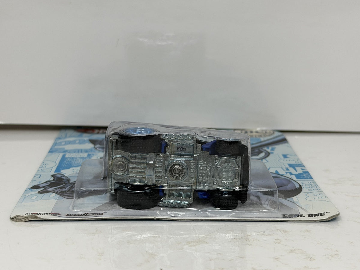 Hot Wheels DC Comics Originals Cool One Catwoman 1:64 Diecast Real Riders