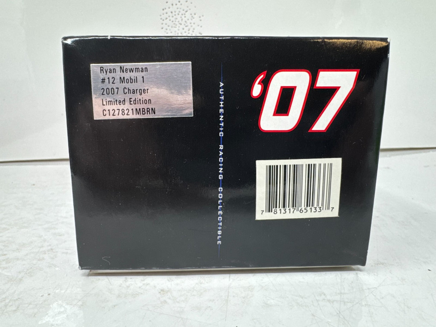 Motorsports Authentics #12 Ryan Newman Mobil 1 2007 Charger 1:24 Diecast