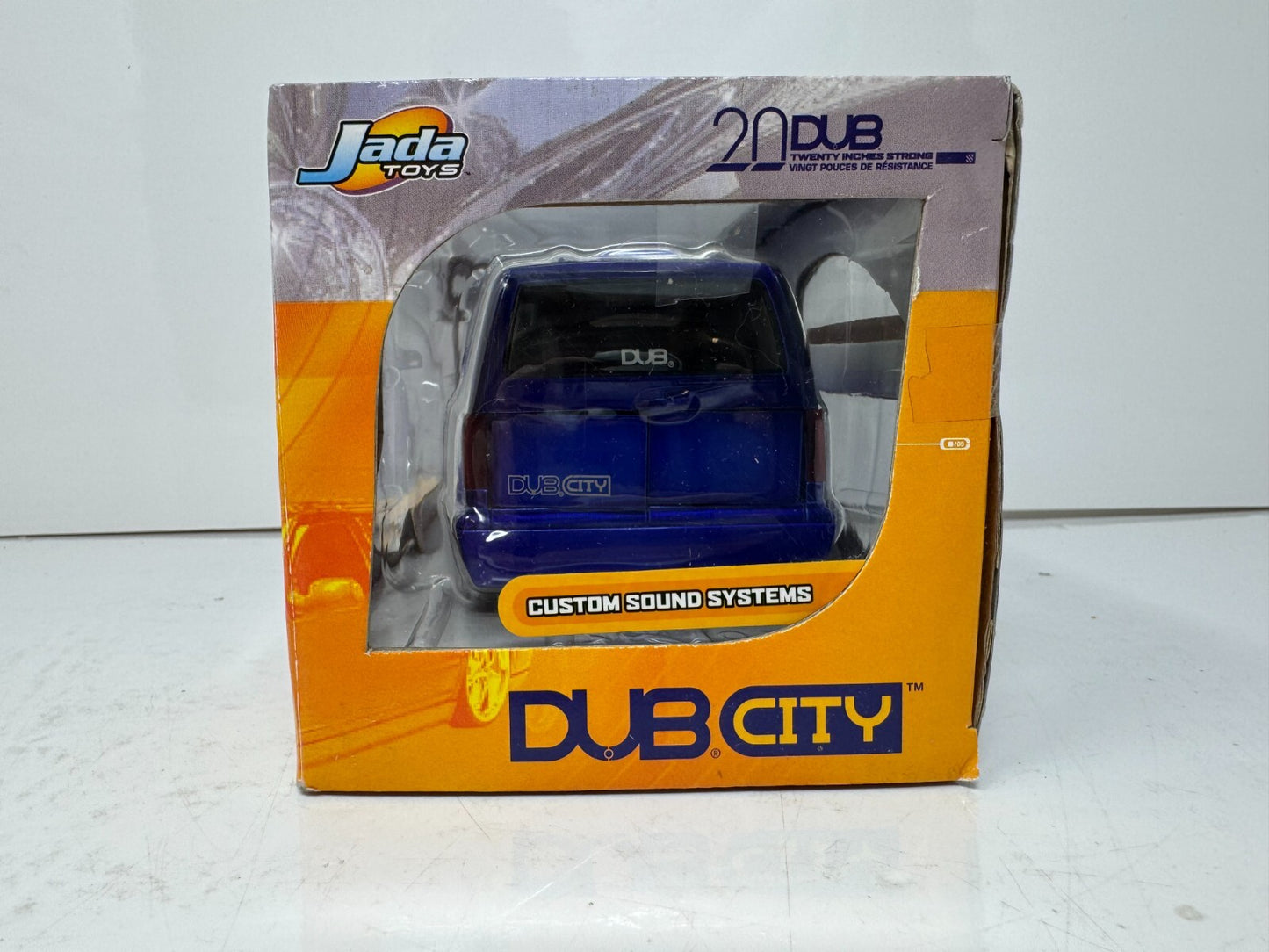 Jada Dub City 2001 Chevy Astro Van 1:24 Diecast KMC Wheels 20 Inch SS Rims