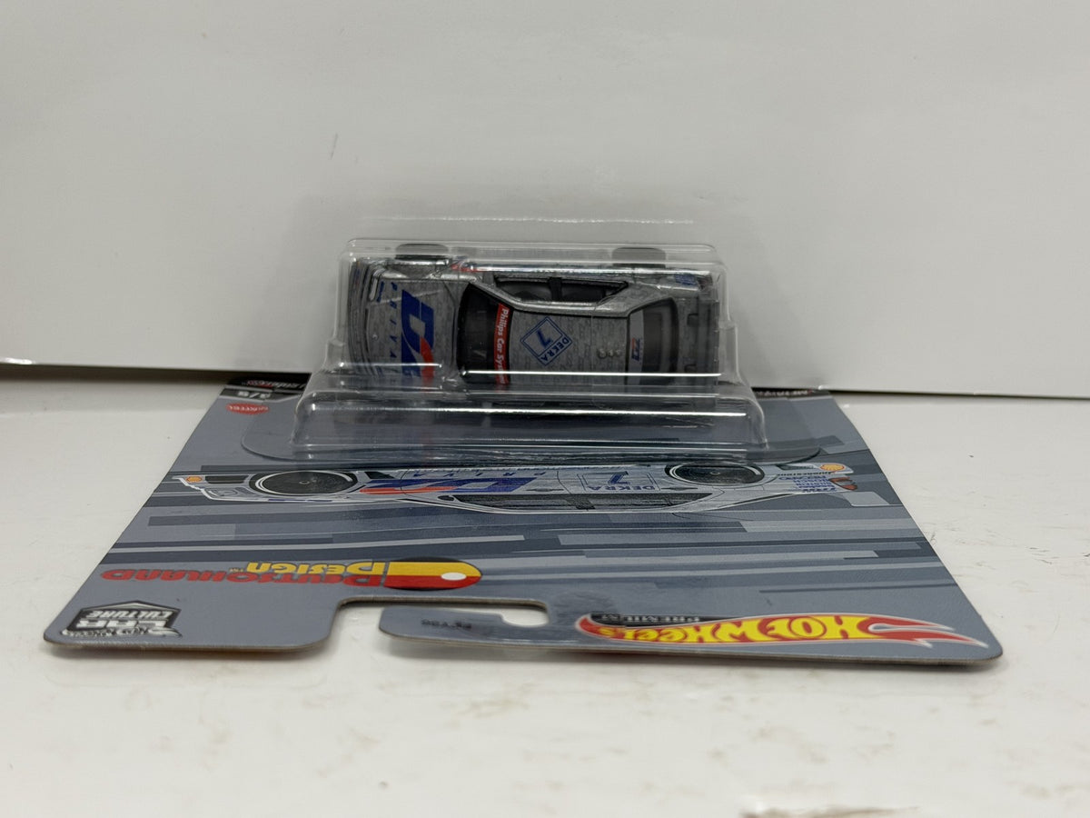 Hot Wheels Premium Deutschland Design 1994 AMG-Mercedes C-Class DTM 1:64 Diecast