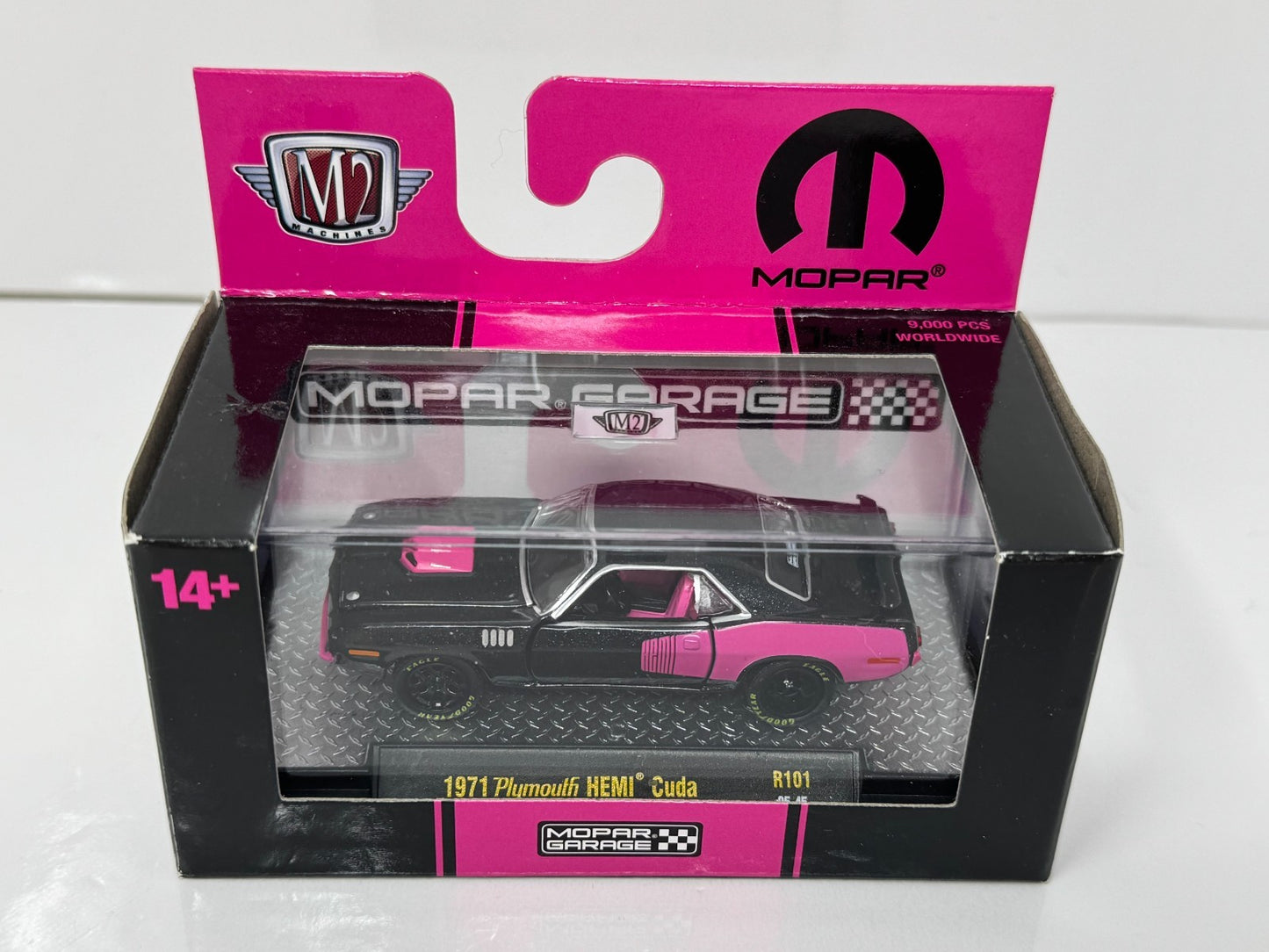 M2 Machines Mopar Garage 1971 Plymouth HEMI Cuda 1:64 Diecast