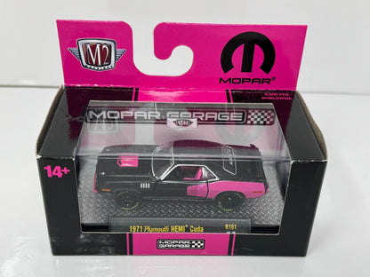 M2 Machines Mopar Garage 1971 Plymouth HEMI Cuda 1:64 Diecast
