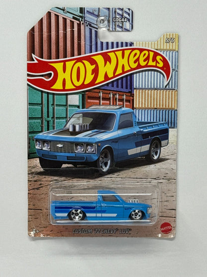 Hot Wheels Pickups Custom 1972 Chevy LUV 1:64 Diecast