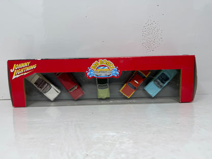 Johnny Lightning Big Boats Classic Cars 5-Car Gift Set 1:64 Diecast