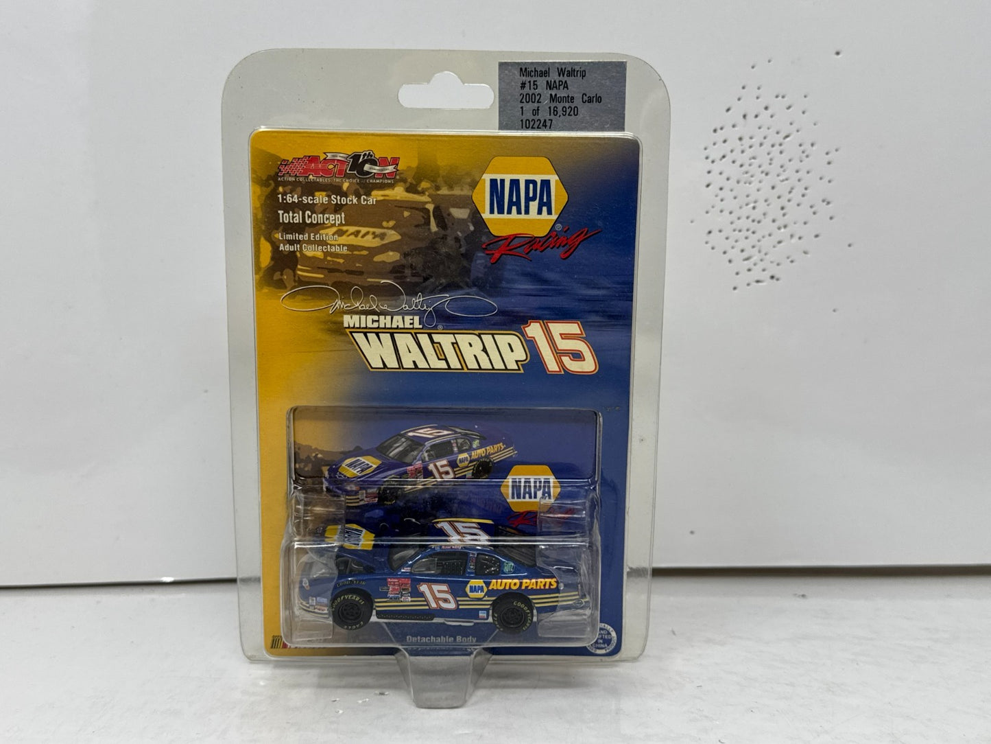 Action Nascar #15 Michael Waltrip NAPA 2002 Monte Carlo 1:64 Diecast
