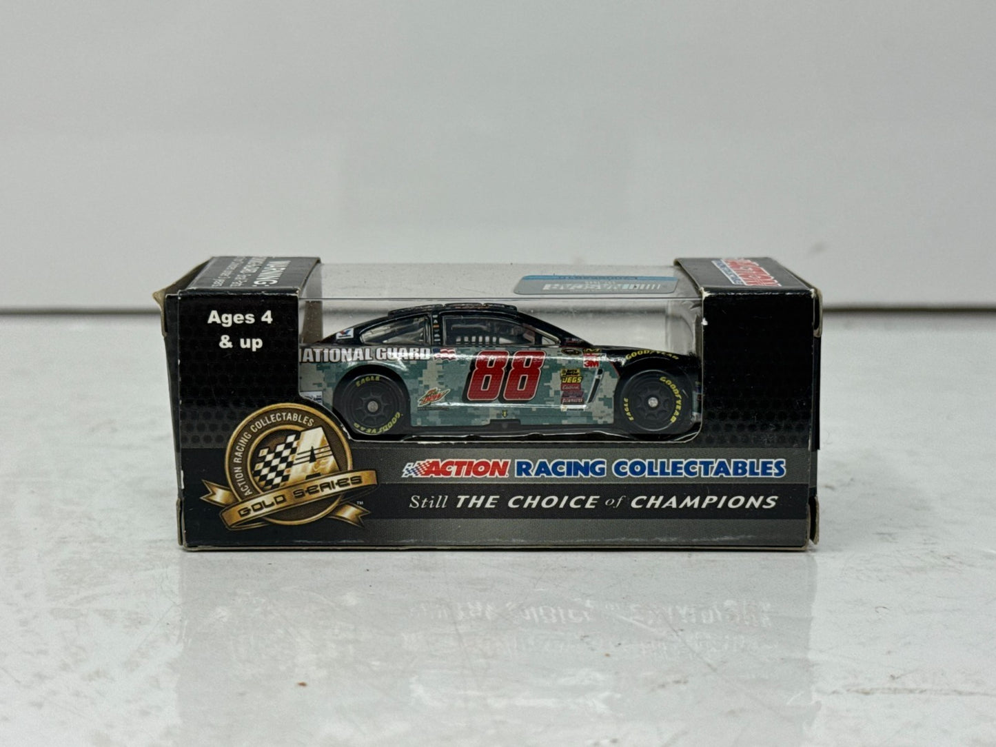 Dale Earnhardt Jr #88 National Guard Camo 2014 SS 1:64 Diecast Lionel Racing