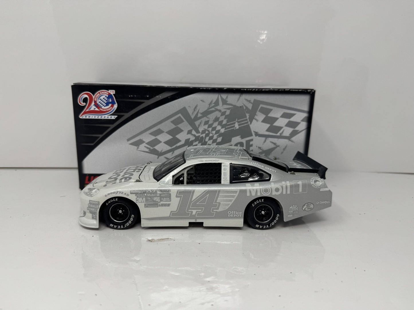 Lionel NASCAR Tony Stewart #14 Office Depot ICE 2012 Chevy Impala 1:24 Diecast