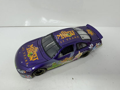 Action Nascar The Muppet Show Anniversary Car 2002 Dodge Intrepid 1:24 Diecast