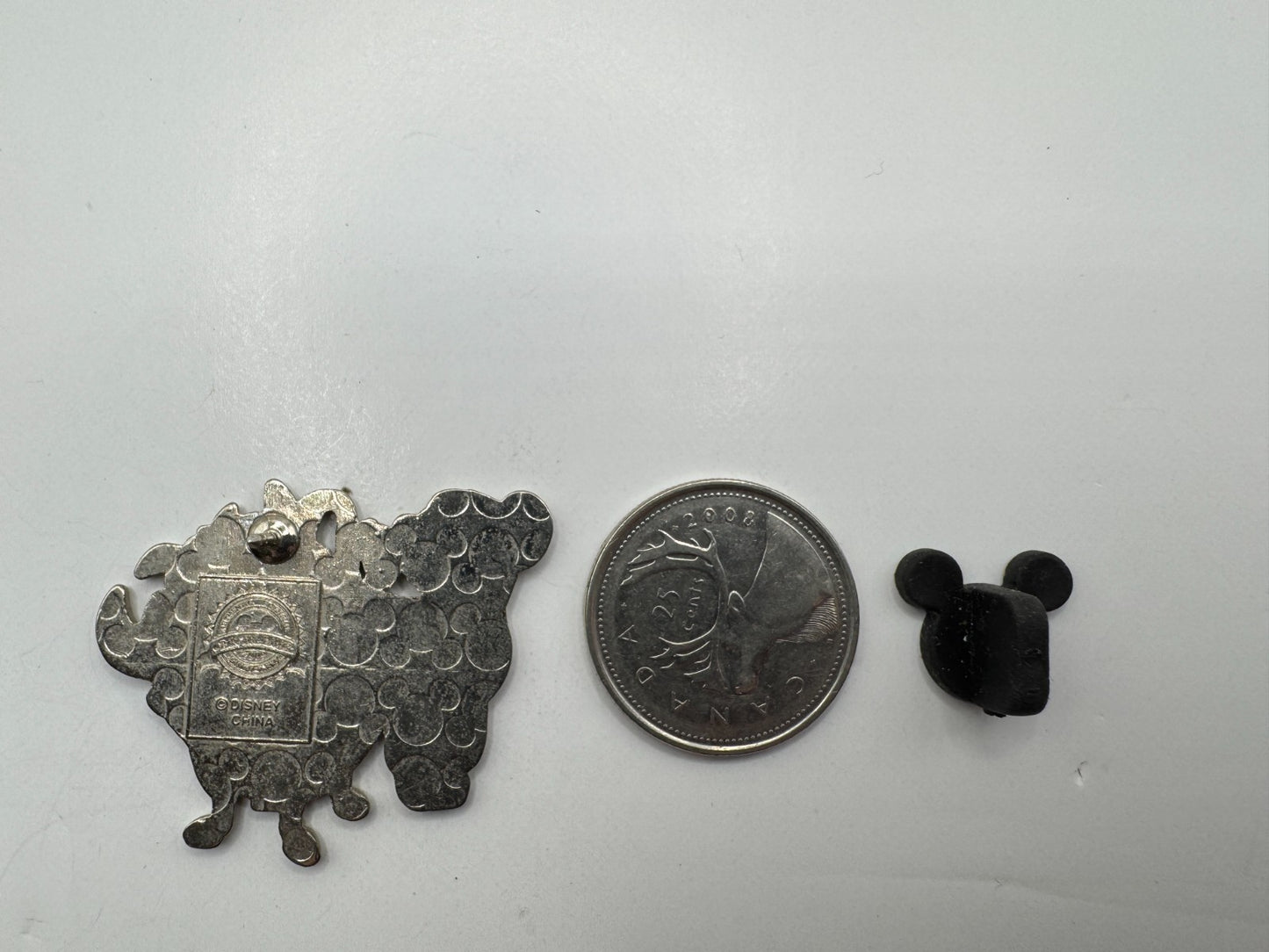 Disney Simba and Pumbaa Lion King Celebrate Everyday Trading Pin DC1S16