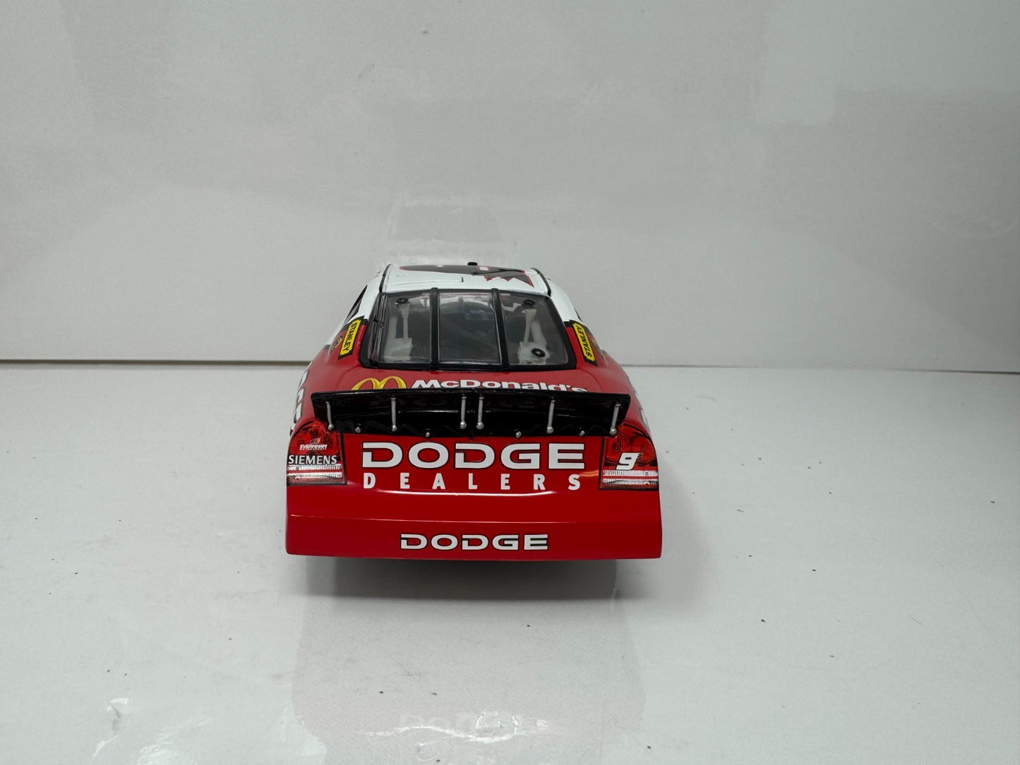 Action NASCAR Kasey Kahne #9 Owners Club Select 2007 Dodge Charger 1:24 Diecast