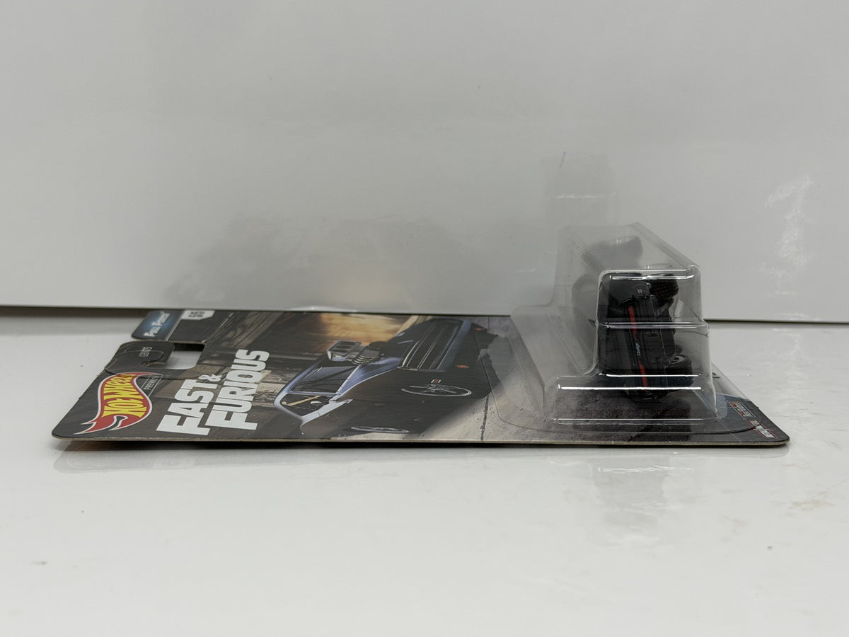 Hot Wheels Premium Fast & Furious Full Force 1970 Dodge Charger R/T Diecast