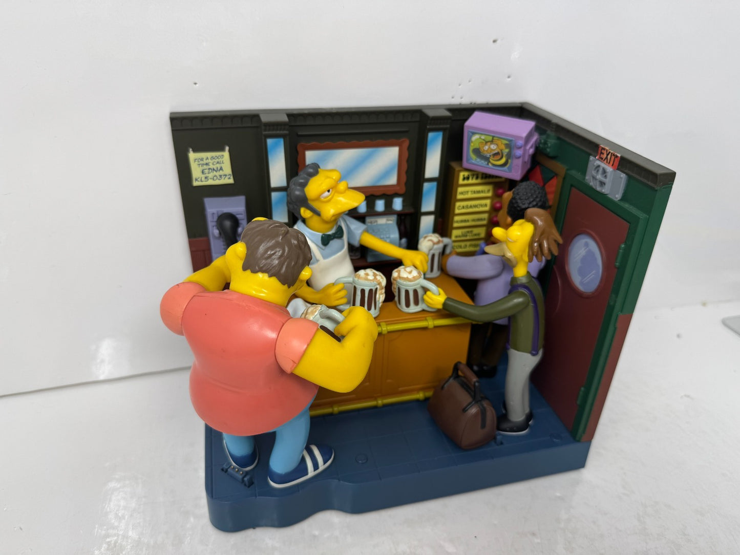 Simpsons World of Springfield Moe’s Tavern Regulars Set Playmates Diorama