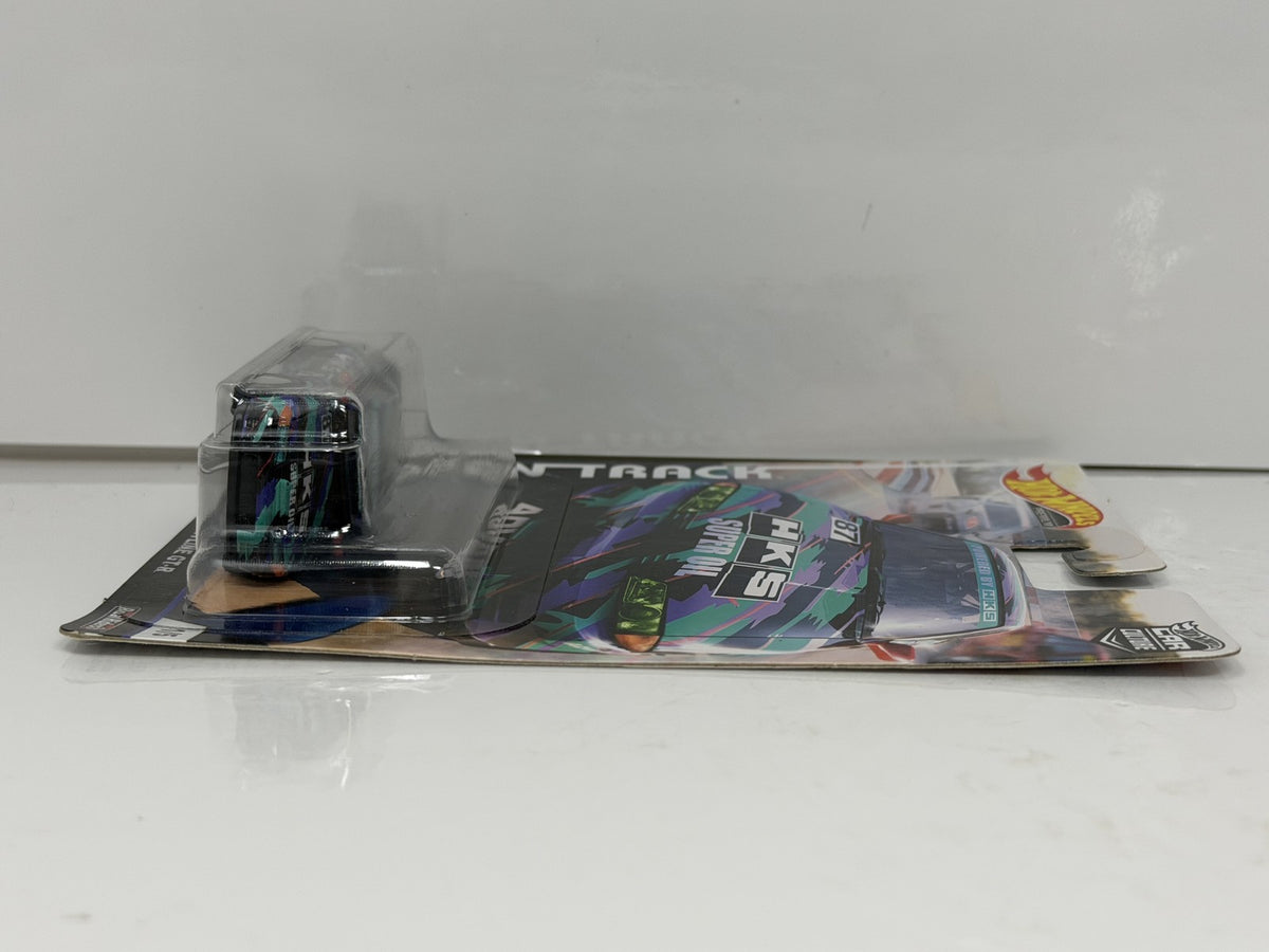 Hot Wheels Premium Open Track Nissan Skyline GT-R 1:64 Diecast