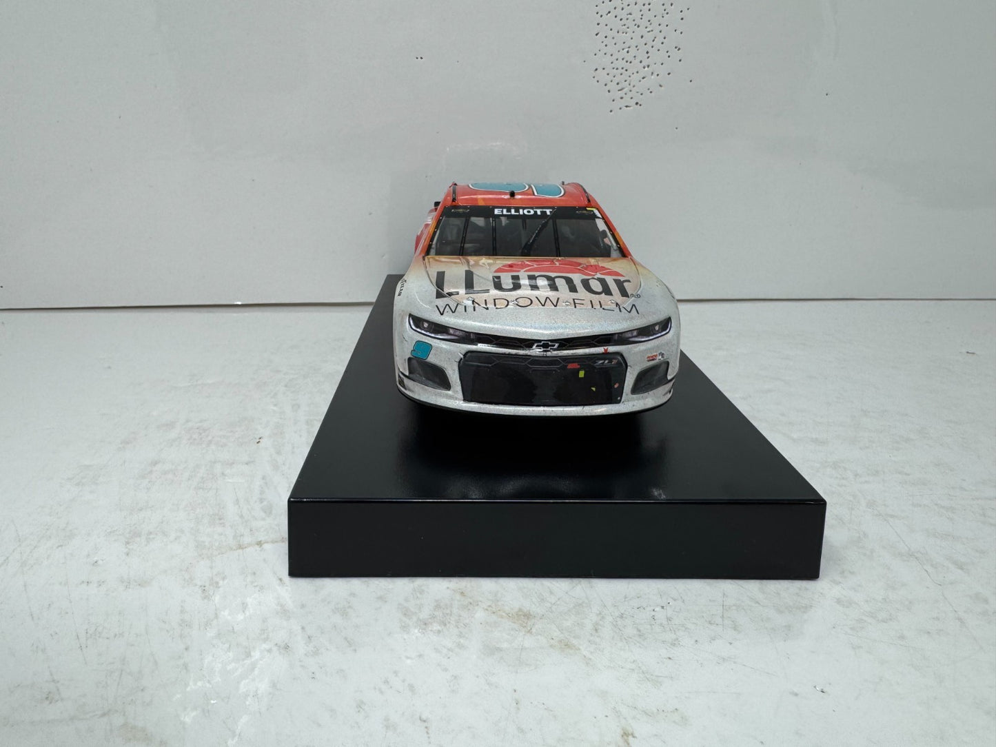 Lionel NASCAR Elite #9 Chase Elliott Llumar COTA Win Camaro 1:24 Diecast