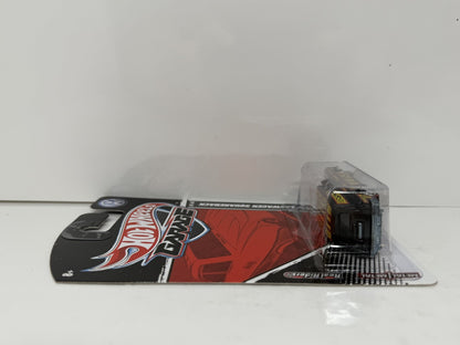 Hot Wheels Garage Custom 1969 Volkswagen Squareback 1:64 Diecast