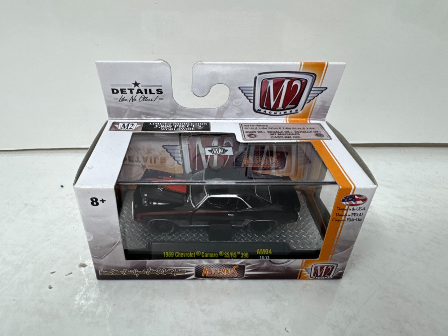 M2 Machines Auto Mods 1969 Chevrolet Camaro SS/RS 396 1:64 Diecast