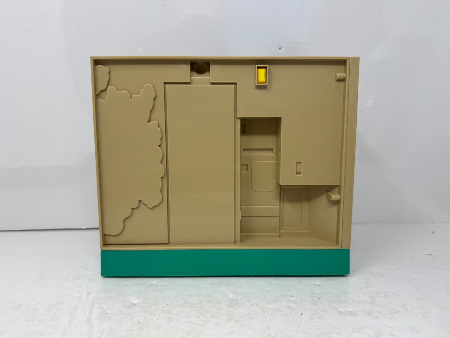 Simpsons World of Springfield Nuclear Power Plant Lunchroom with Frank Grimes