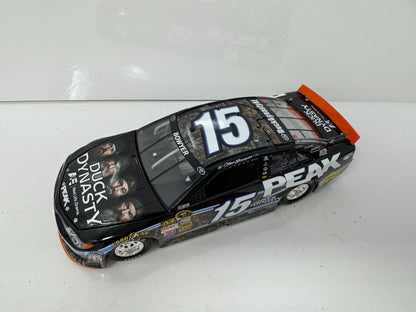 Action NASCAR Clint Bowyer #15 Peak Duck Dynasty 2013 Toyota Camry 1:24 Diecast