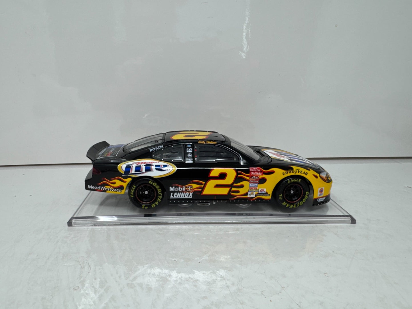 Action Nascar #2 Rusty Wallace Miller Lite Black 2002 Ford Taurus 1:24 Diecast
