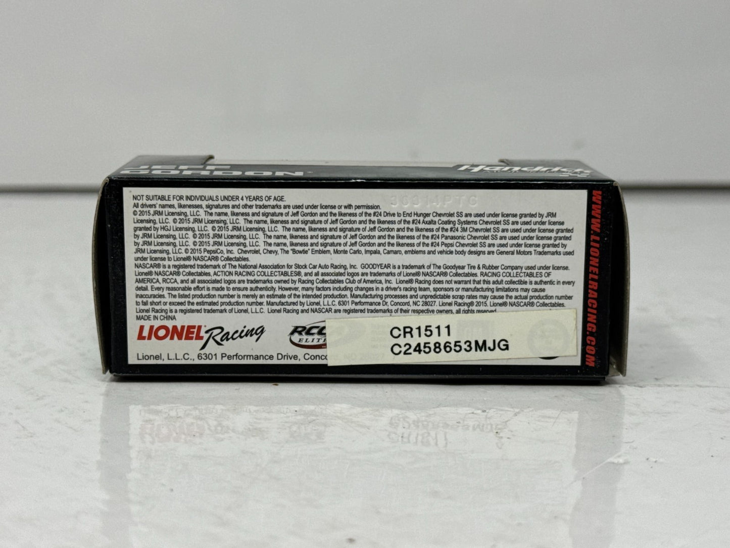 Jeff Gordon #24 3M 2015 Chevy SS 1:64 Diecast Lionel Racing NASCAR Gold Series