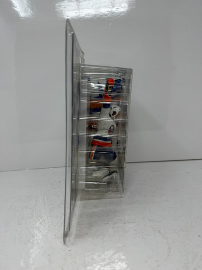 McFarlane NHL Mike Bossy New York Islanders Legends Series 2 Figure