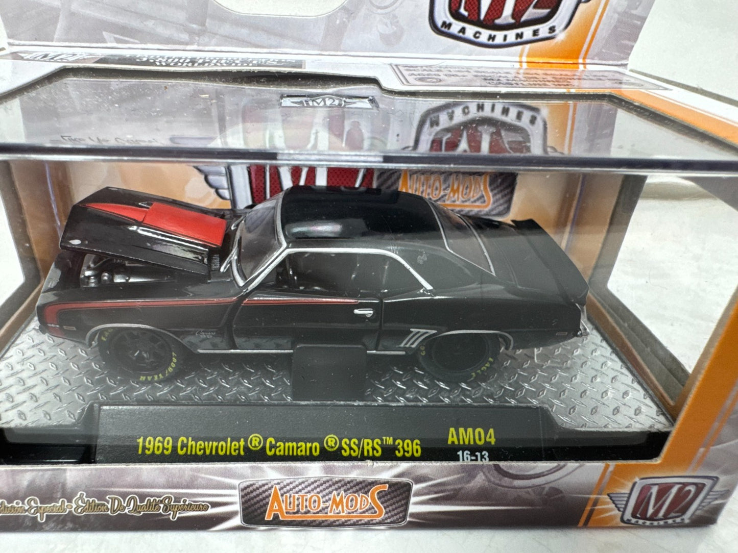M2 Machines Auto Mods 1969 Chevrolet Camaro SS/RS 396 1:64 Diecast