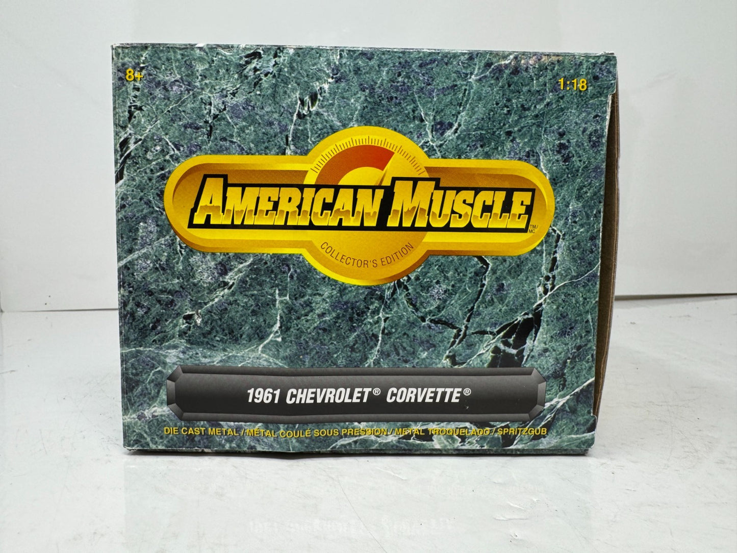 Ertl American Muscle 1961 Chevrolet Corvette 1:18 Diecast