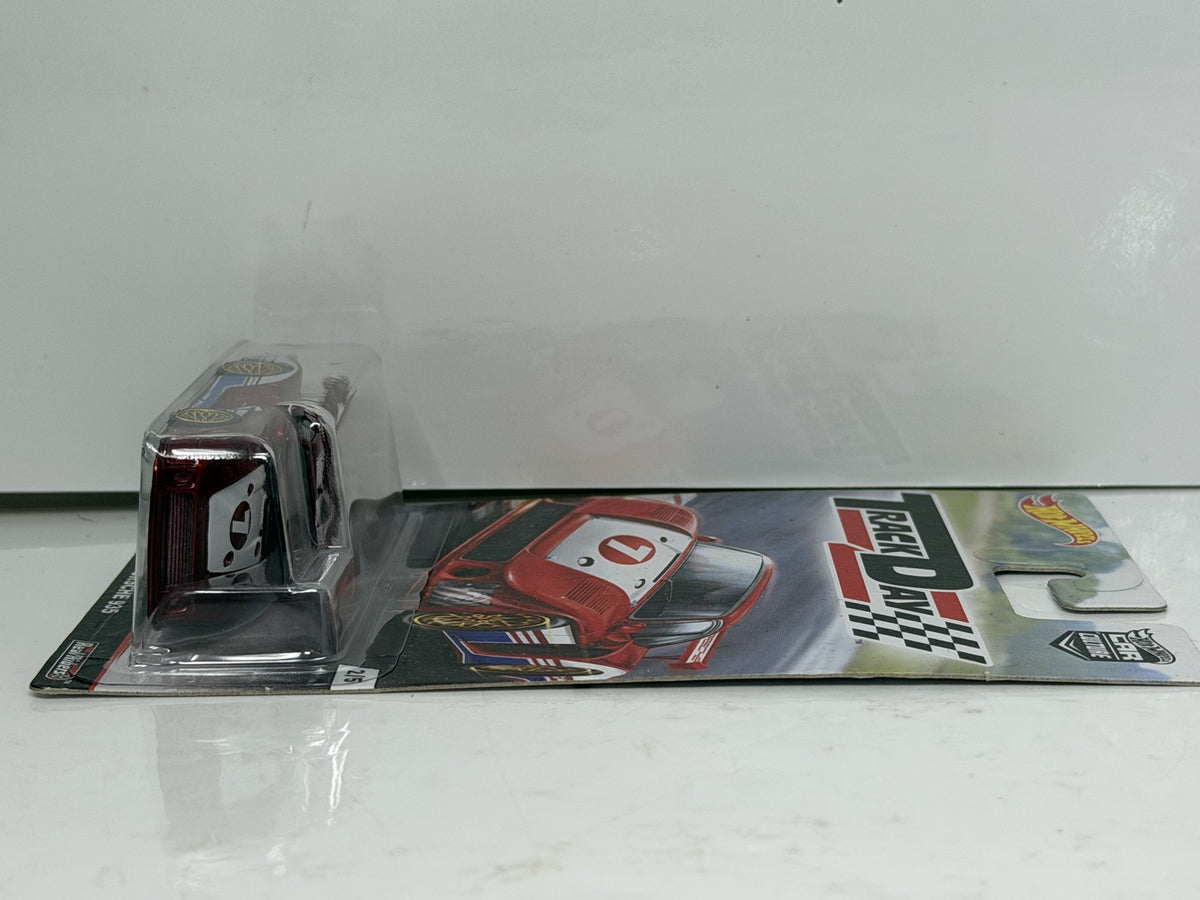 Hot Wheels Track Day 1978 Porsche 935 1:64 Diecast Real Riders
