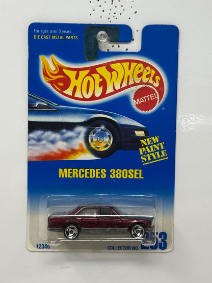 Hot Wheels Mercedes 380 SEL 1:64 Diecast V2