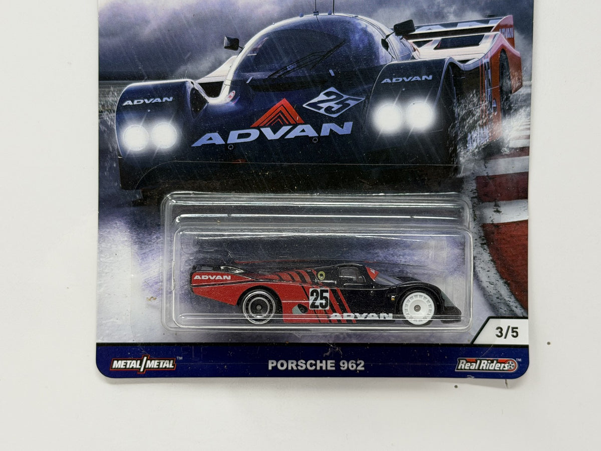 Hot Wheels Circuit Legends Porsche 962 1:64 Diecast Real Riders