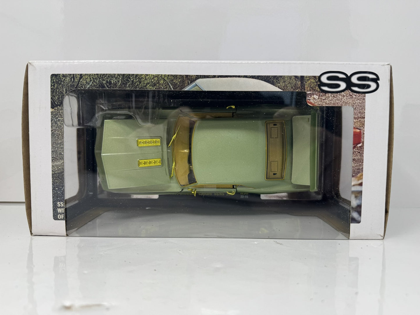 M2 Machines SS 1969 Chevrolet Camaro SSRS 396 CHASE 1:24 Diecast