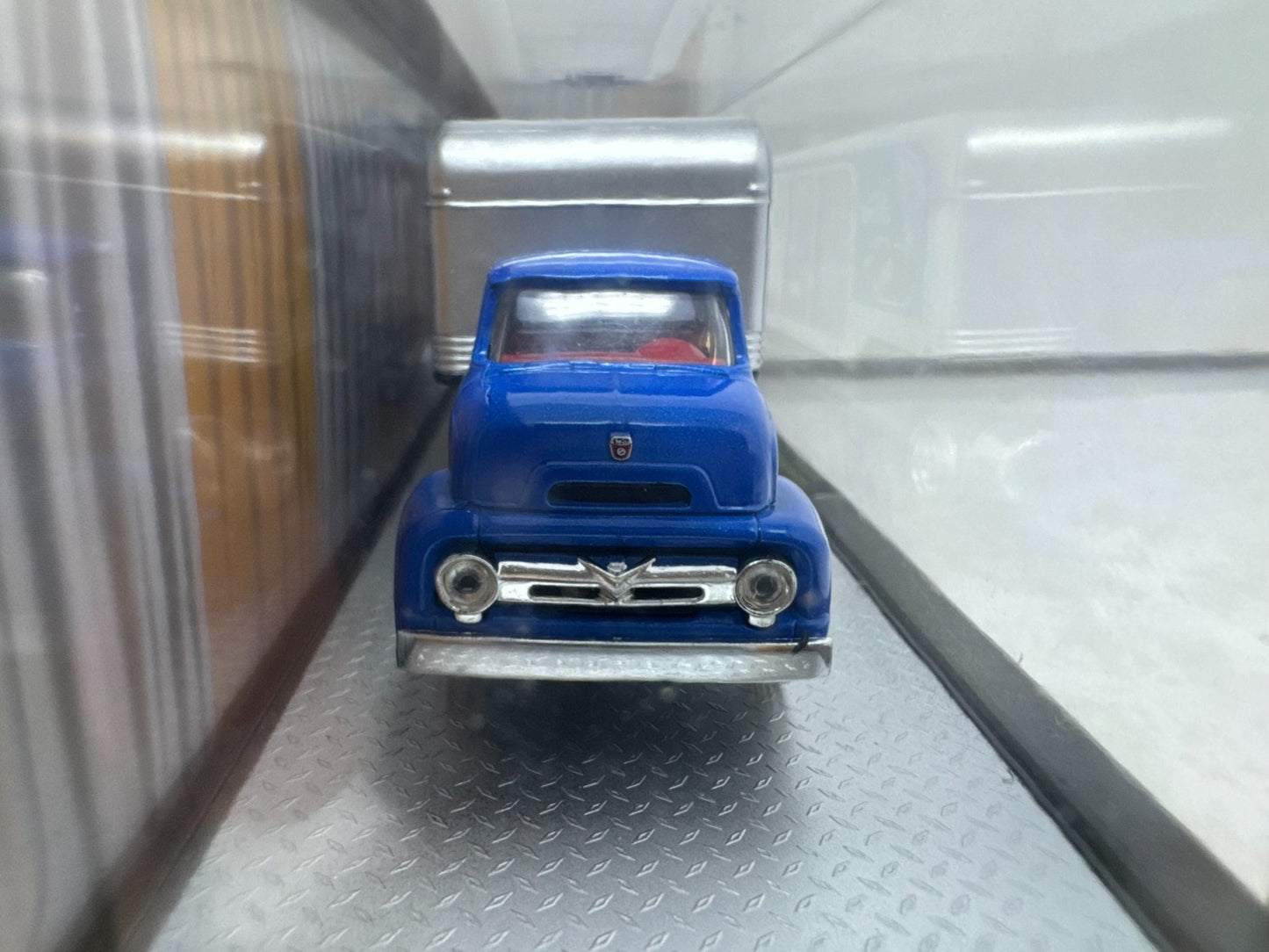 M2 Auto-Haulers 1956 Ford COE & 1970 Ford Torino Cobra CHASE 1:64 Diecast