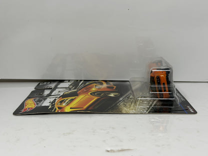 Hot Wheels Premium Cruise Boulevard 2014 Custom Mustang 1:64 Diecast