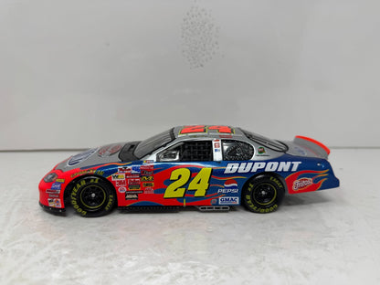 Action Nascar #24 Jeff Gordon Dupont Victory Lap 2003 Monte Carlo 1:24 Diecast