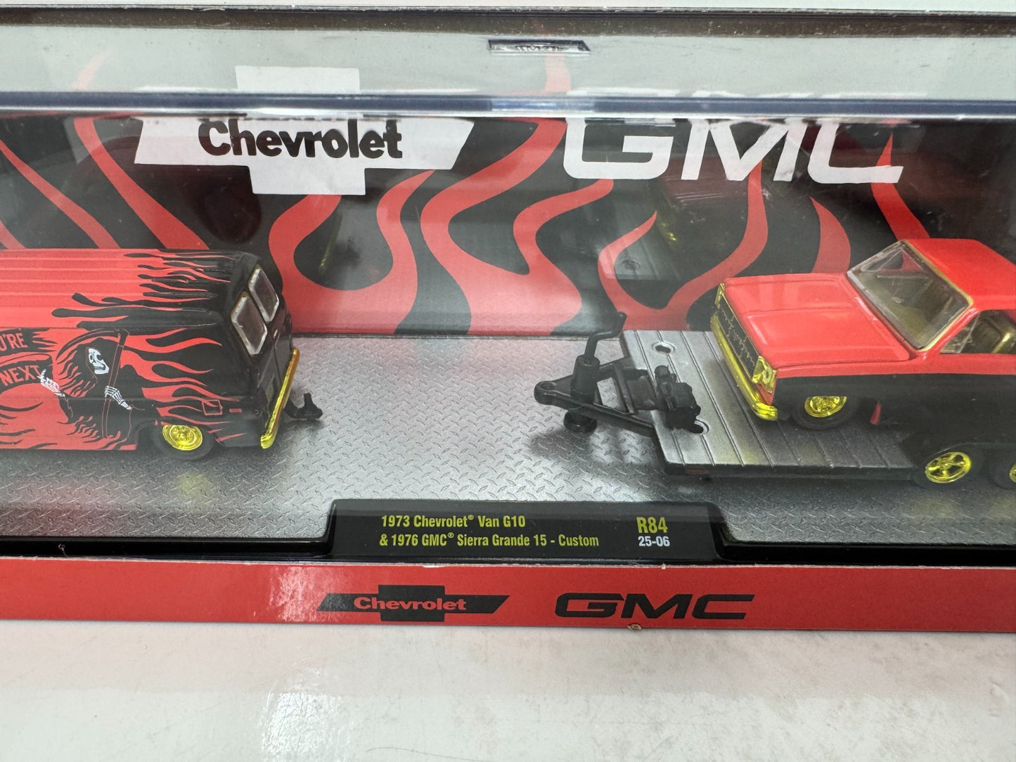 M2 Machines 1976 GMC Sierra Grande 15 & 1973 Chevy Van G10 CHASE 1:64 Diecast