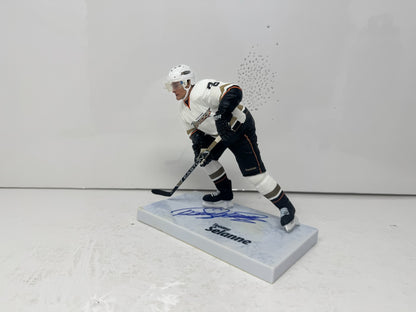 McFarlane NHL Teemu Selanne Anaheim Ducks Figure Auto Signed