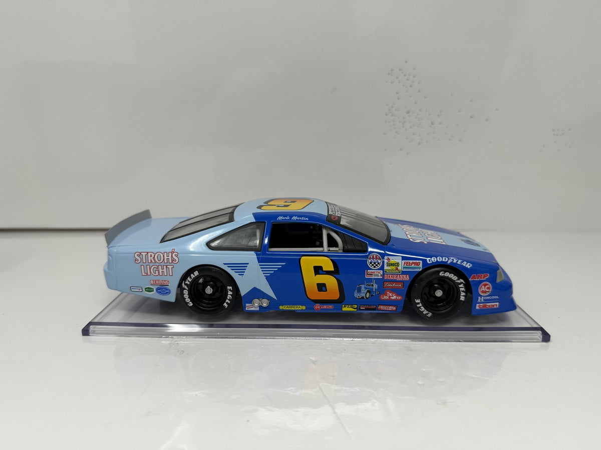 Action Nascar Mark Martin #6 Stroh's Light 1989 Ford Thunderbird 1:24 Diecast