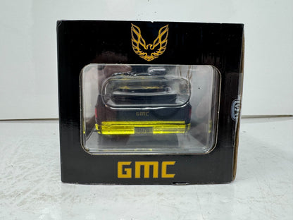 M2 Machines 1976 GMC Sierra Grande 15 Custom Pickup CHASE 1:24 Diecast Trans Am