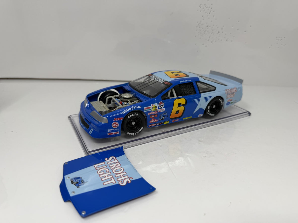 Action Nascar Mark Martin #6 Stroh's Light 1989 Ford Thunderbird 1:24 Diecast