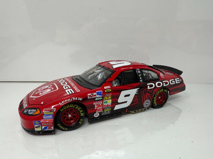 Action NASCAR Kasey Kahne #9 Dodge Dealers 2004 Dodge Intrepid 1:24 Diecast