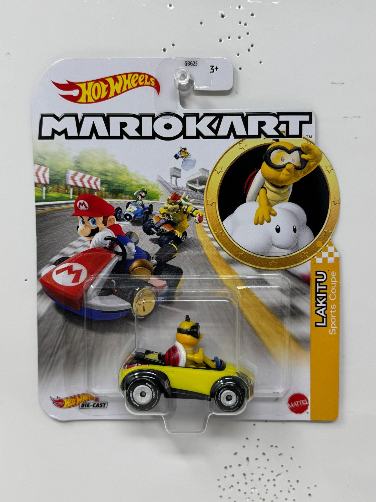 Hot Wheels Mario Kart Lakitu Sports Coupe 1:64 Diecast