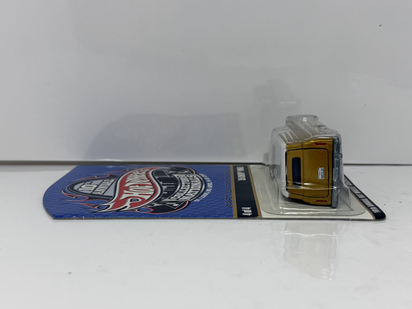 Hot Wheels 2010 10th Collectors Nationals 1955 Chevy Panel 1:64 Diecast 972/1200