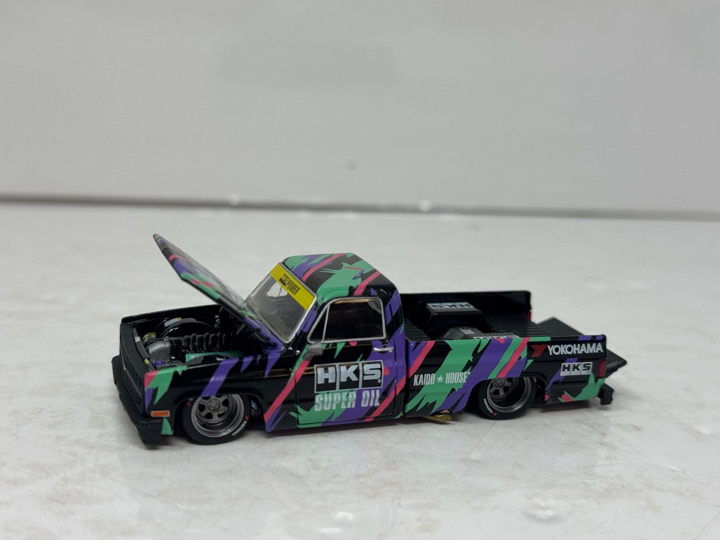 Kaido House Mini GT Chevrolet Silverado Kaido HKS V1 1:64 Diecast