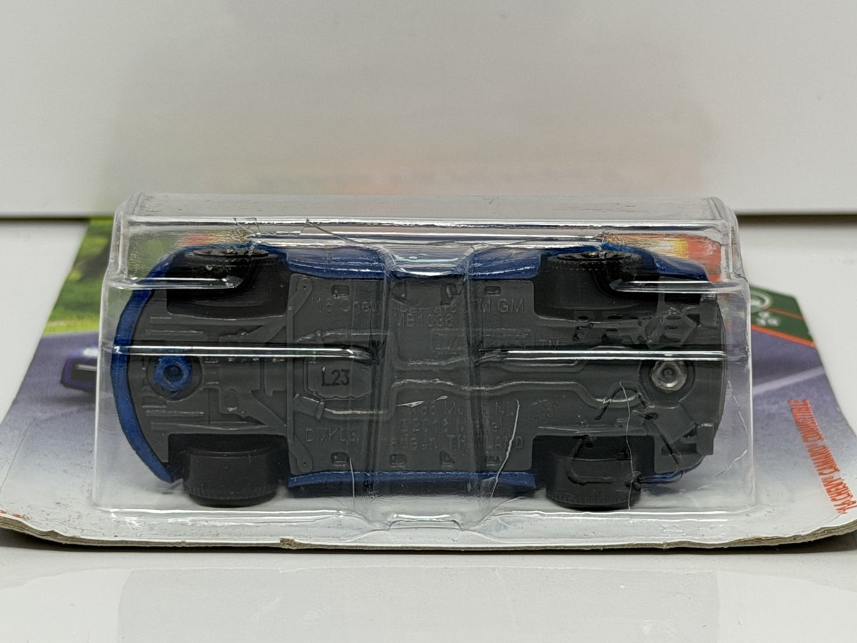 Matchbox Road Trip 2016 Chevrolet Camaro Convertible 1:64 Diecast Blue