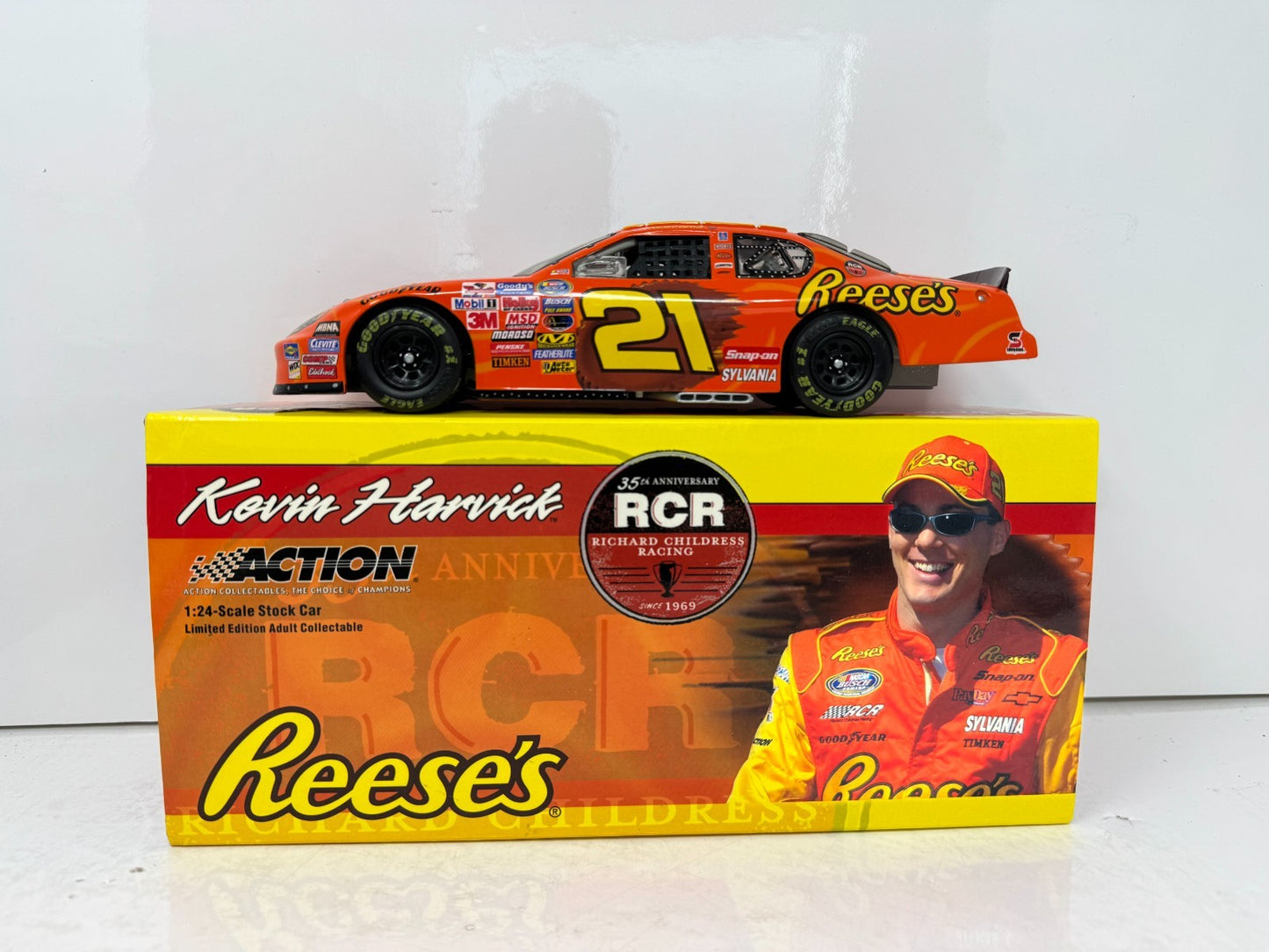 Action Nascar #21 Kevin Harvick Reese's RCR 35th Anniv. 2004 Chevy 1:24 Diecast