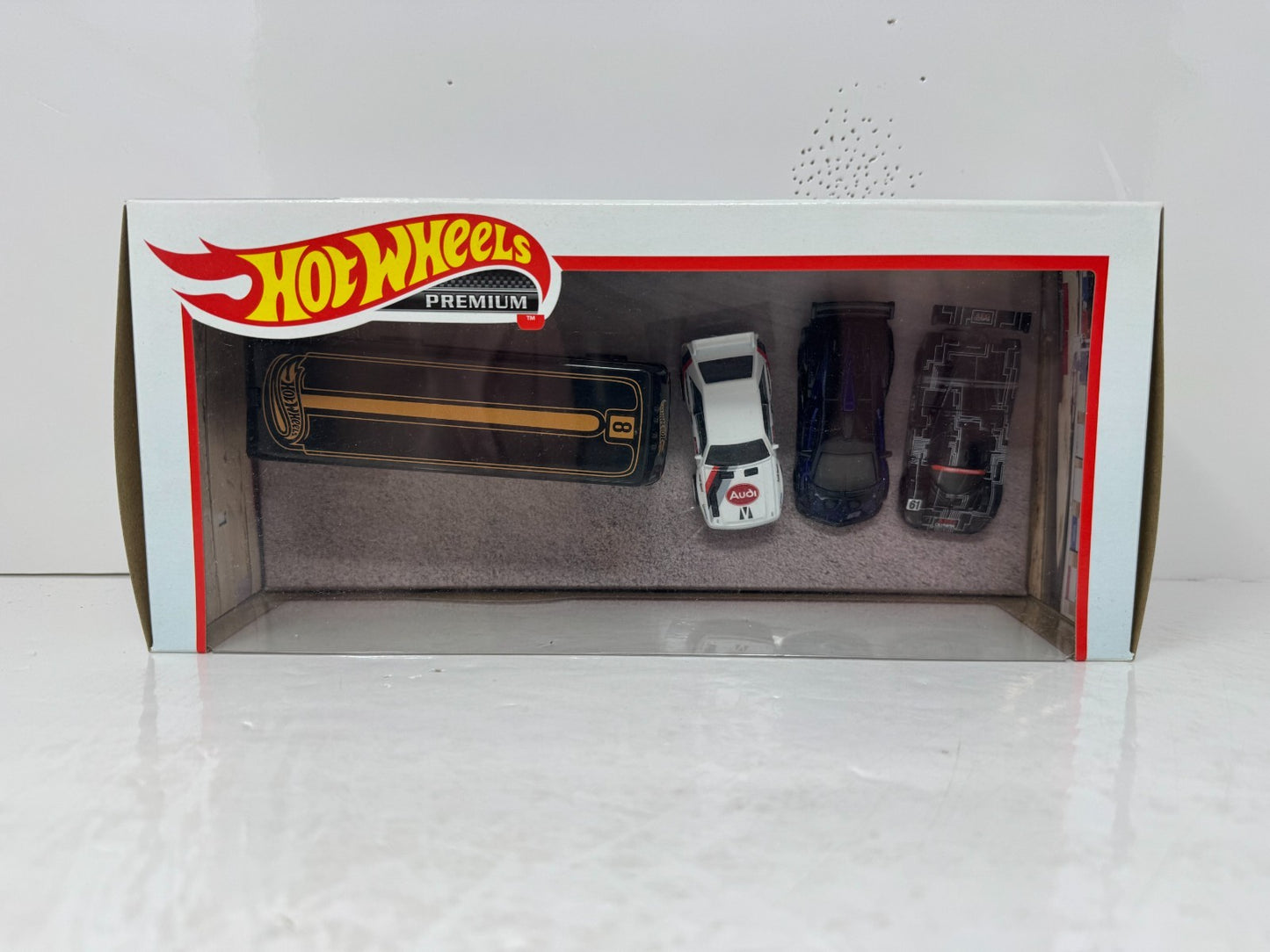 Hot Wheels Premium Track Day 4-Pack Collector Diorama Set 1:64 Diecast