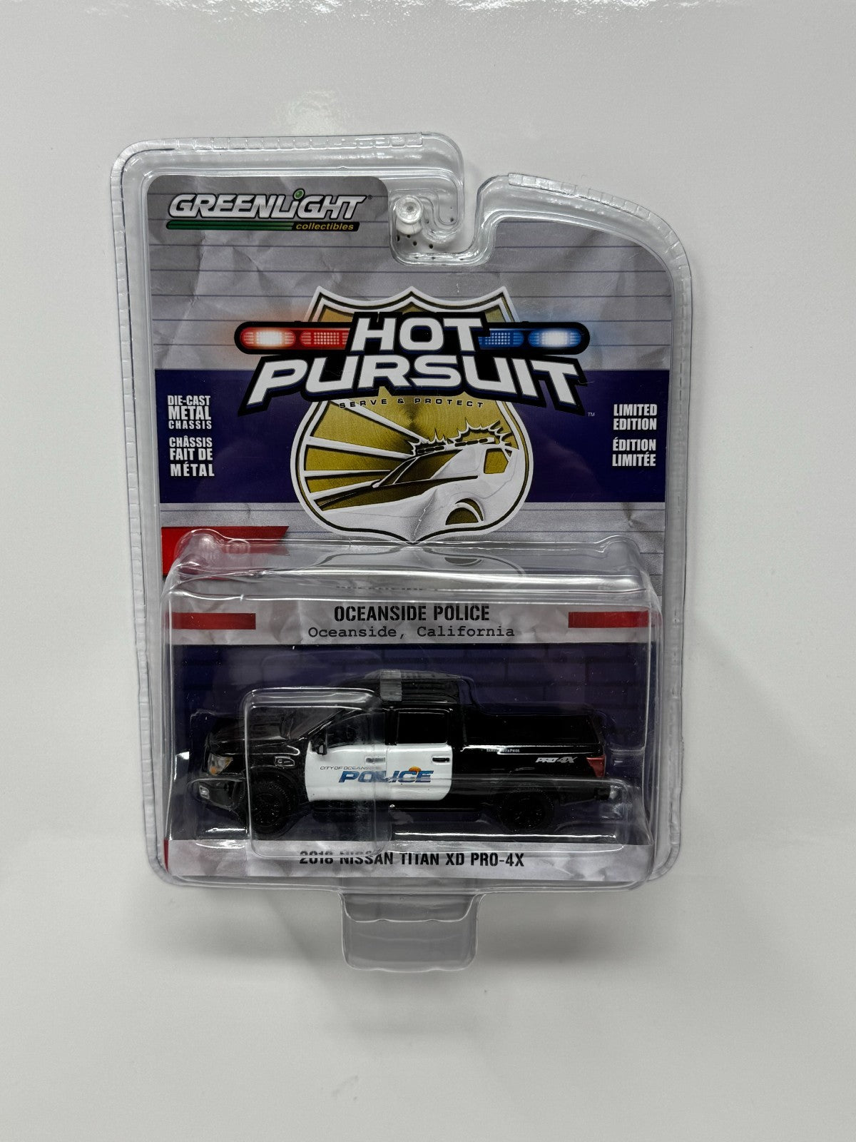 Greenlight Hot Pursuit 2018 Nissan Titan XD PRO-4X Oceanside Police 1:64 Diecast